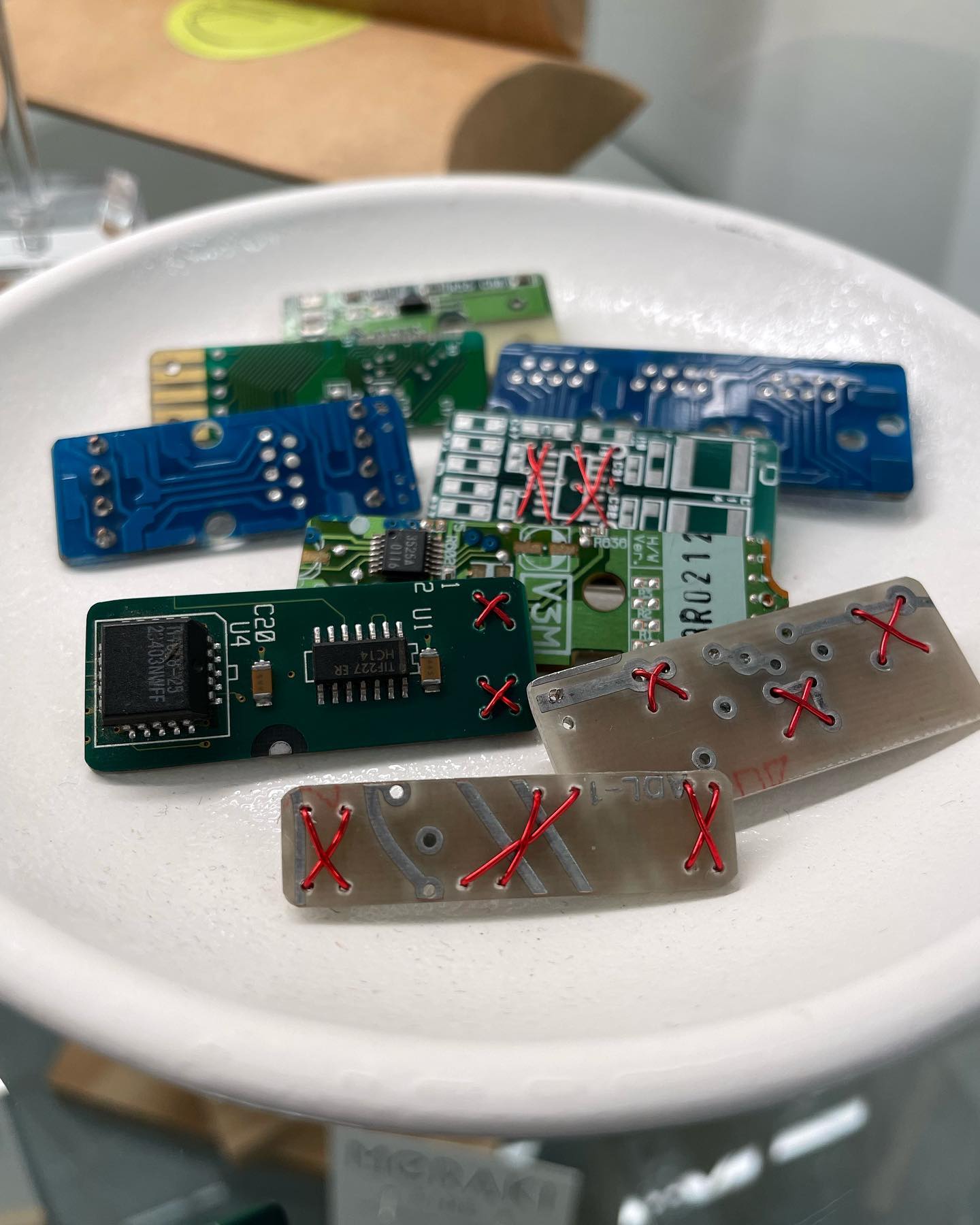 WORKSHOP - Make your own Circuit Board Brooch